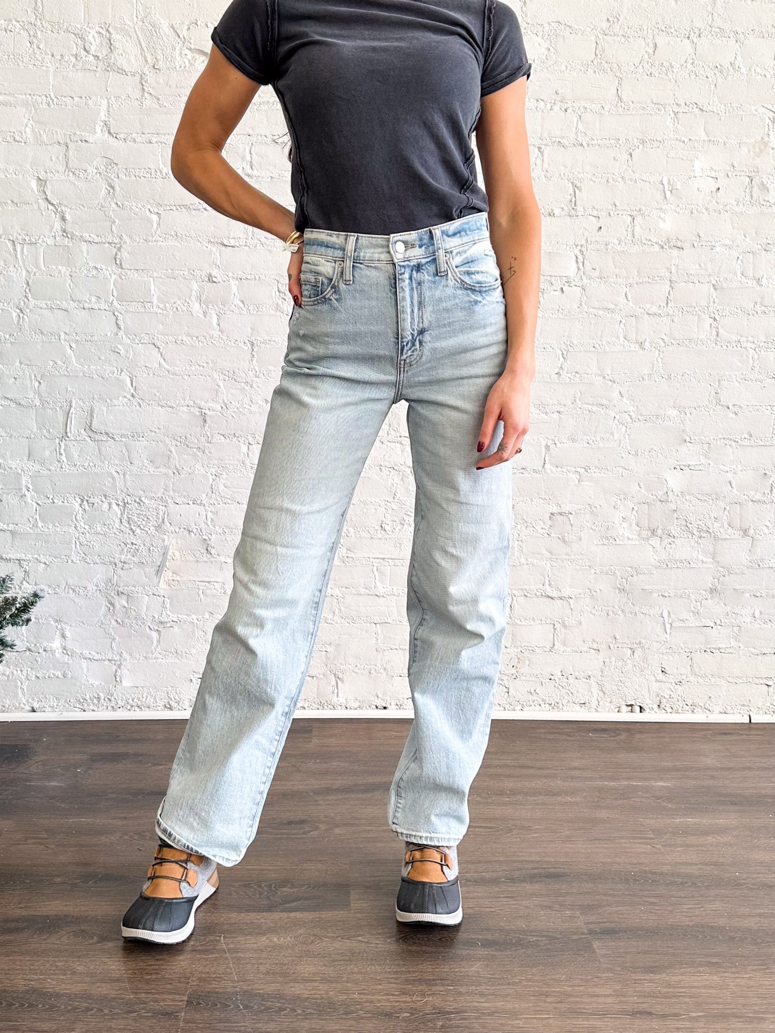 Casual Outfit With Boyfriend Jeans